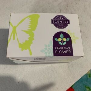 Scentsy Fragrance Flower - Green and Purple